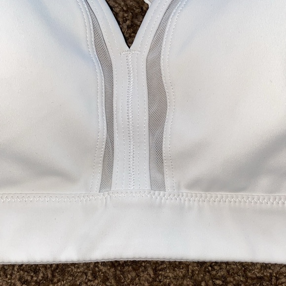 Yvette Criss Cross Adjustable Strap Sports Bra - Picture 2 of 9